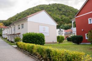 Nespecifikovaný výhled na hory nebo výhled na hory při pohledu z aparthotelu + 57 fotografií