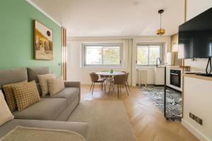 Kuchyň nebo kuchyňský kout v ubytování Appartement charmant au coeur du 16eme