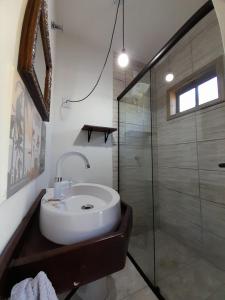 Koupelna v ubytování Bangalô Praia da Ferrugem