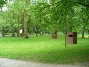 Ein Garten an der Unterkunft Ferienwohnung Rheinaue