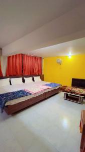 Ένα ή περισσότερα κρεβάτια σε δωμάτιο στο Hotel shree radhe palace