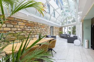 Un lugar para sentarse en Garner Hotel Cologne East by IHG