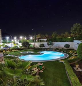 Πισίνα στο ή κοντά στο Cozy-Apartment