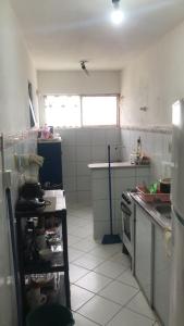 Kuchyň nebo kuchyňský kout v ubytování Apartamento mobiliado Juazeiro
