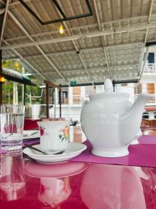 Nápoje v ubytování Kandy IVY Banks Lake View Resort