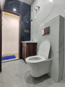 Ένα μπάνιο στο TTS Homestay