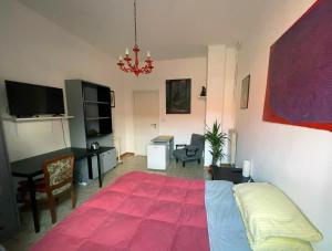 Postel nebo postele na pokoji v ubytování Living bedroom