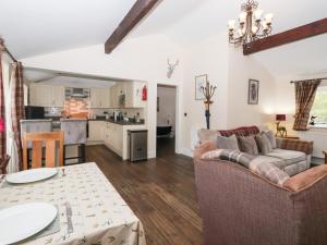 Dapur atau dapur kecil di Beckside Cottage
