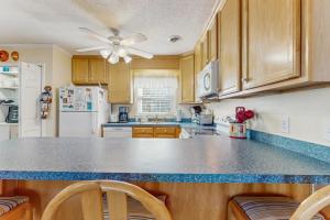Gallery image of The Wave Dancer in Holden Beach +11 photos