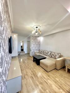 Posezení v ubytování Lovely Modern 1 Bedroom Apartment Nearby Center