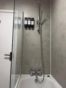 Phòng tắm tại London Clapham Room - Local