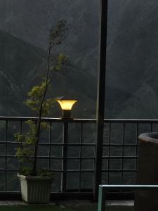 Nespecifikovaný výhled na hory nebo výhled na hory při pohledu z hotelu