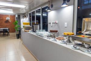 Makanan di atau berdekatan hotel +34 gambar