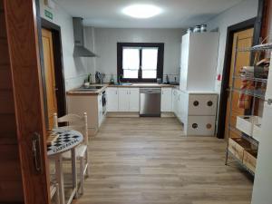 Η κουζίνα ή μικρή κουζίνα στο Casa Artea +17 φωτογραφίες