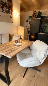 Гостиная зона в Villa Barka +9 фотографий