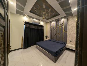 a bedroom with a bed in a room at Dream house 