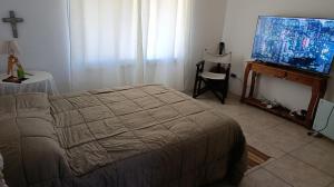 Televiisor ja/või meelelahutuskeskus majutusasutuses posada El descanso