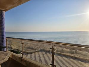 Γενική θέα στη θάλασσα ή θέα στη θάλασσα από  αυτό το διαμέρισμα