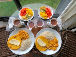 Makanan di atau berdekatan perkhemahan ini
