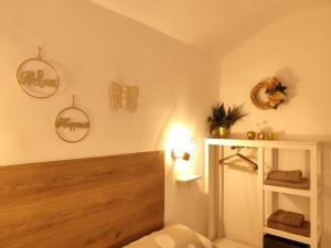 Postel nebo postele na pokoji v ubytování Calin Apartment