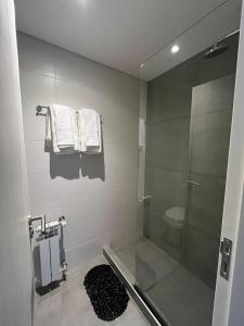 Phòng tắm tại Monoambiente Alto 20 II +7 ảnh