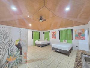 Ένα ή περισσότερα κρεβάτια σε δωμάτιο στο Limoments