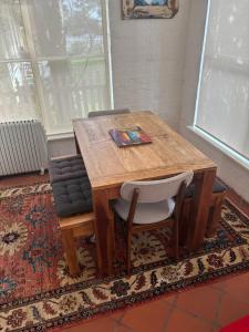 Fotografie z fotogalerie ubytování Two bedroom oasis minute walk from Hargraves beach v destinaci Norah