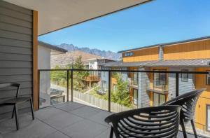 En generel udsigt til bjerge eller udsigt til bjerge taget fra feriehuset