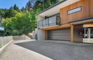 Bygningen som feriehuset ligger i + 30 billeder