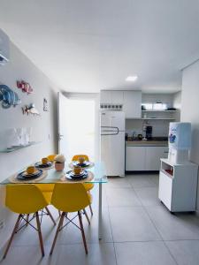 Kuchyň nebo kuchyňský kout v ubytování FLAT CUPE BEACH - Porto de Galinhas