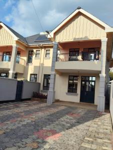 Imagen de la galería de Luxury 3 Bedroom Rembeka villa with sq, en Naivasha