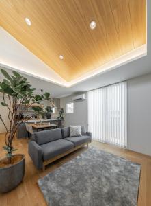 Χώρος καθιστικού στο 暁の宿