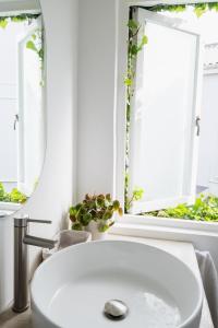 Koupelna v ubytování Mooiplekkie - 4 Bedroom Beach Cottage + 48 fotografií