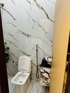 Et badeværelse på Hotel Green Valley