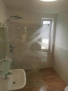 Koupelna v ubytování Hafenkoje Arthur + 8 fotografií