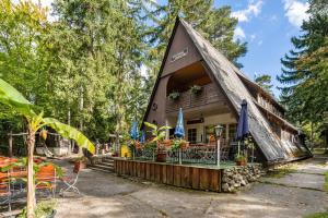 Κήπος έξω από το Bungalow 14 - Finnhütte