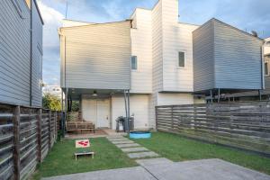 Το κτήριο όπου στεγάζεται  η παραθεριστική κατοικία