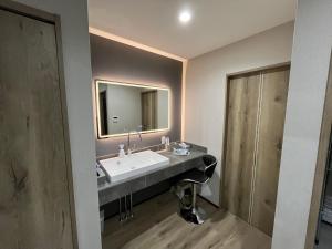 Ένα μπάνιο στο 1棟貸新築ロフトハウスK2 安濃津 Suzuka ise