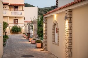 Gallery image of Hotel Athena in Kokkari