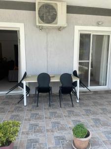 Gallery image of Margaret's Guest House in Mesopotam +29 photos