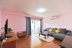 Posezení v ubytování The Cozy house near CMU