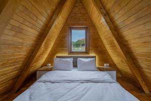 Ένα ή περισσότερα κρεβάτια σε δωμάτιο στο Nektarija Pool House +65 φωτογραφίες