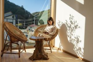 Nespecifikovaný výhled na hory nebo výhled na hory při pohledu z hostelu + 30 fotografií