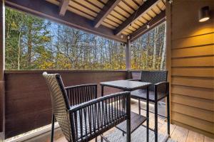 Μπαλκόνι ή βεράντα στο RMR: Columbine 1023 Condo in The AspensWilsonWY
