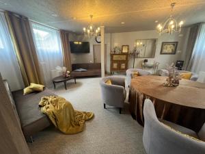 โทรทัศน์และ/หรือระบบความบันเทิงของ Vila Forest Resort
