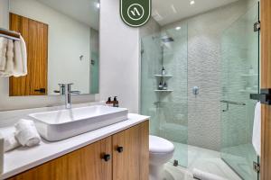 Fotografie z fotogalerie ubytování New 1 BR Condo with Amazing Rooftop Pool - Jacuzzi v destinaci Bucerías