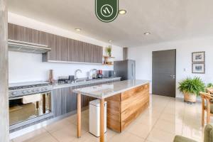 Φωτογραφία από το άλμπουμ του 3 BR Condo - Panoramic Views - 5 Min to Downtown σε Oaxaca City +25 φωτογραφίες