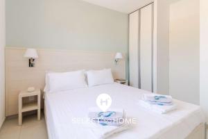 Billede fra billedgalleriet på SELECT'SO HOME - Résidence Le Poséidon - Mazet en Duplex - Prestations de qualité & Services Hôteliers - POS-G i Bormes-les-Mimosas