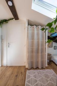 Fotografie z fotogalerie ubytování Le Sunny - Cocon Lumineux au Cœur de Castres v destinaci Castres