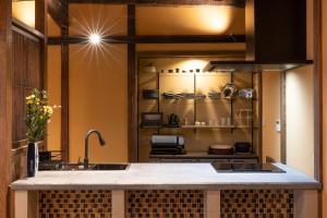 Nhà bếp/bếp nhỏ tại Temple Stay Kan